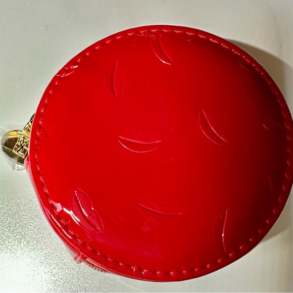 Yves Saint Laurent (YSL) Beaute’ Red Patent Makeup Bag w/ Add on Extender GWP - Picture 7 of 8